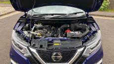 Nissan Qashqai 1.3 DiG-T N-Connecta 5dr Petrol Hatchback